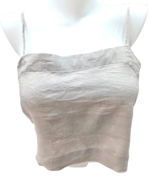 sleeveless top